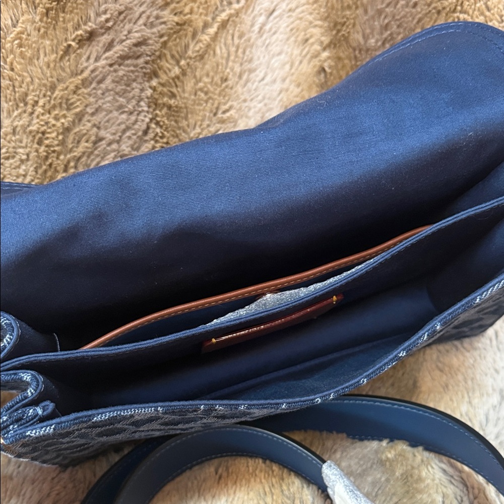 Coach Navy Signature Canvas Chain Shoulder Bag - Picture 6 of 9